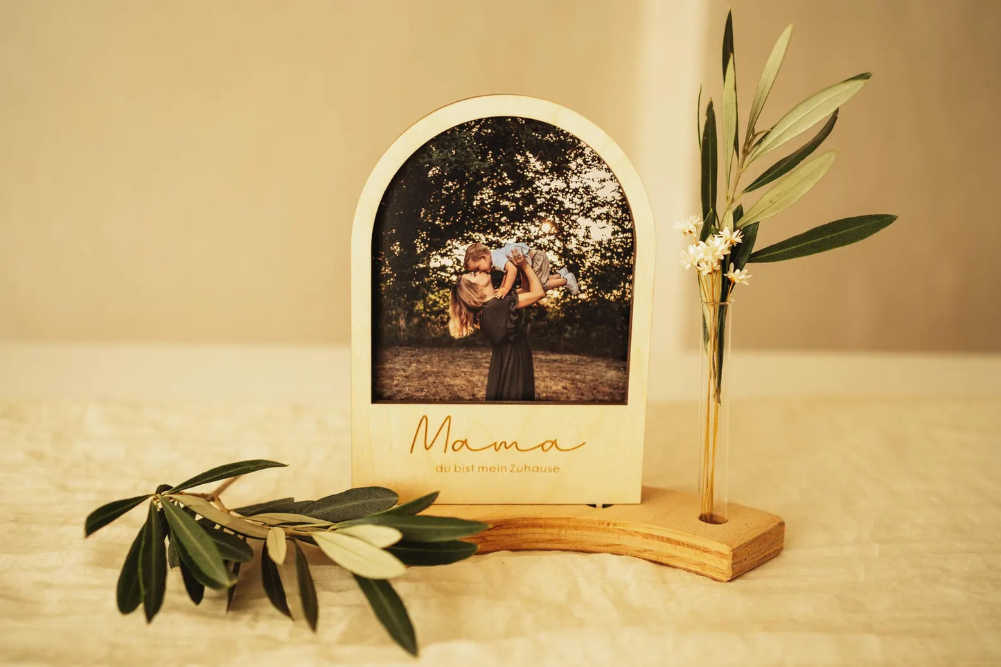 Mother's Day gift - Personalized picture frame with flower vase for Mother's Day - Gift for Mom - Mother's Day gift - Gift for Mom